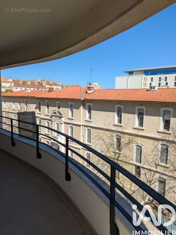 Photo 6 - Appartement à MARSEILLE-2E