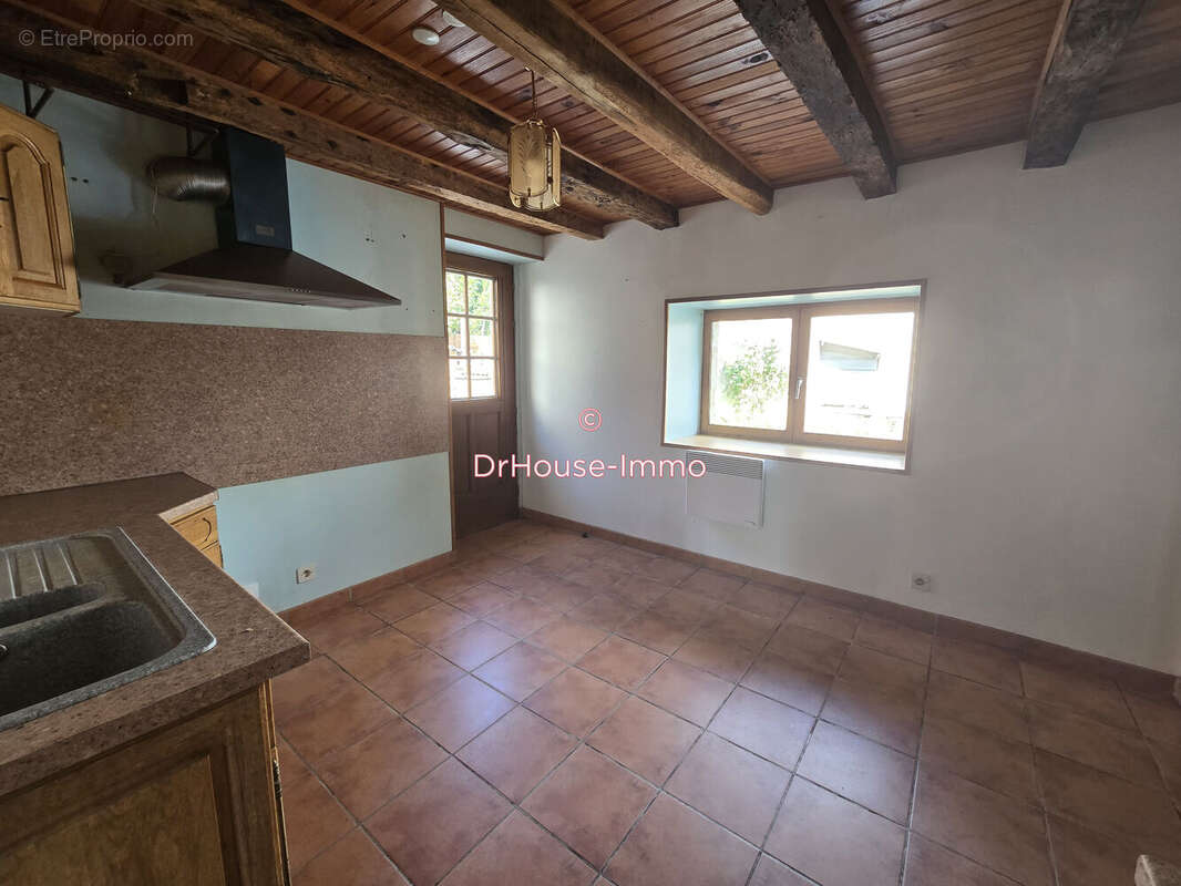 Maison 73 m² à Saint-Germier  - photo 14