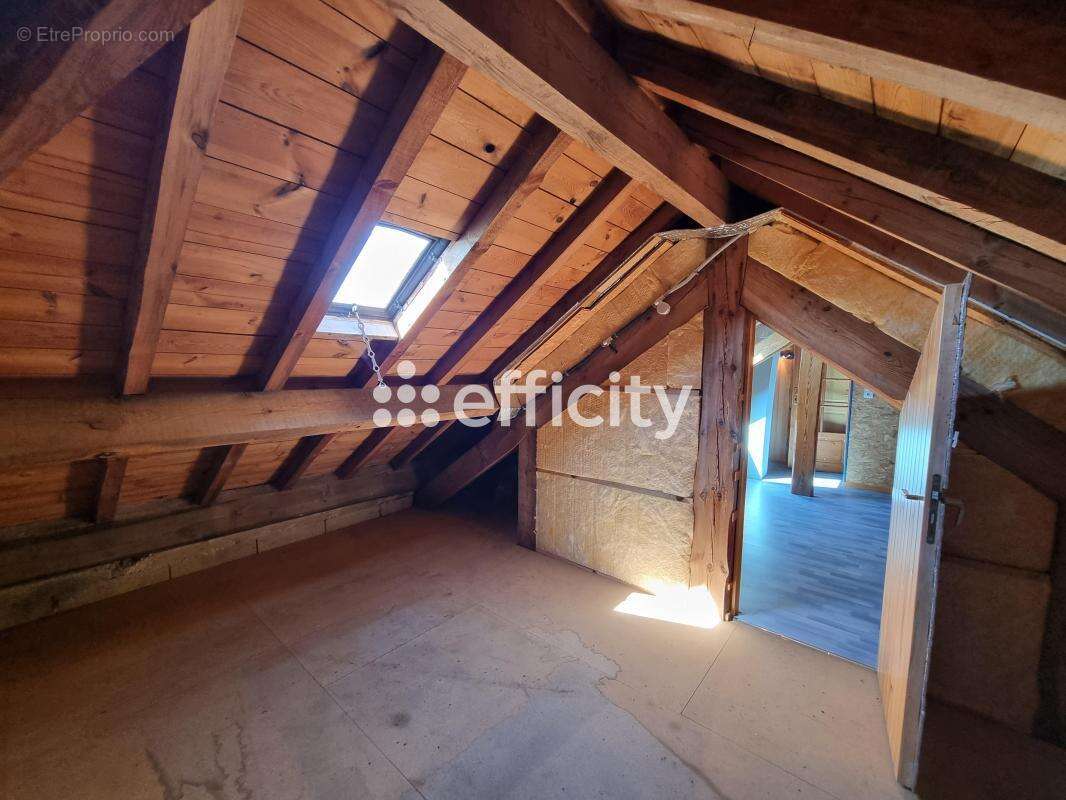 Maison 198 m² à Les Monts-Verts  - photo 11