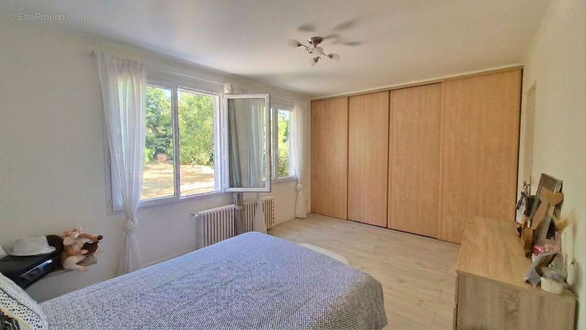 T4 indépendant, 126 m², sous sol total, 782 m² de terrain - photo 14