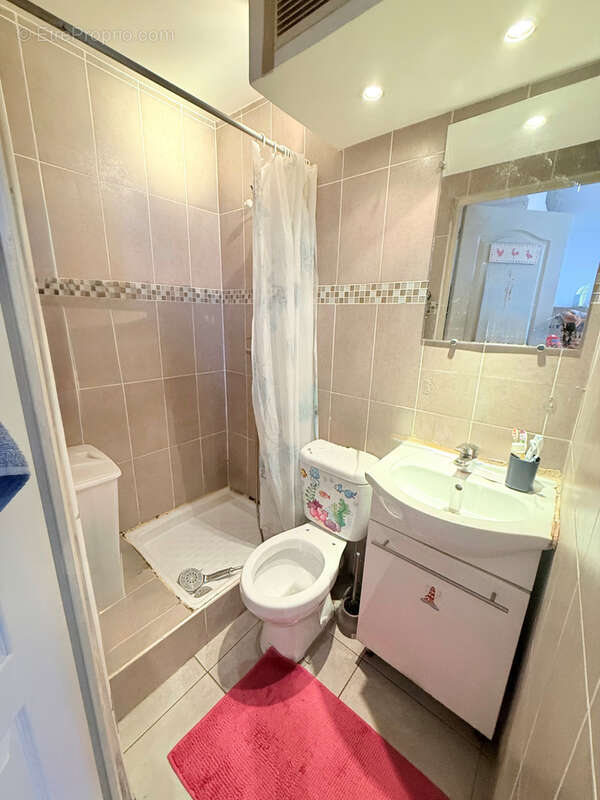 Appartement à MARSEILLE-3E