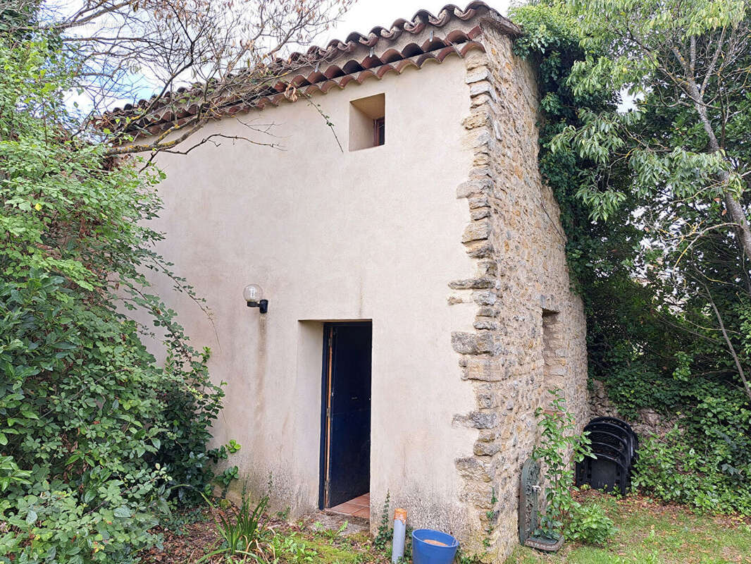 Maison à MALAUCENE