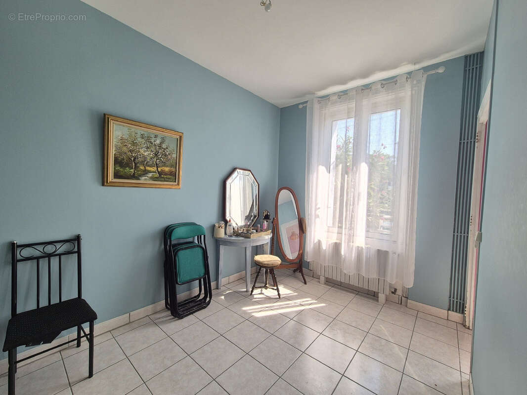 Maison à rénover avec fort potentiel et beau Terrain ! - photo 7