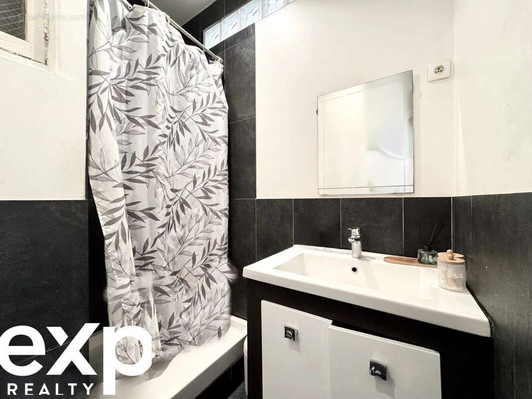 Appartement à MARSEILLE-3E