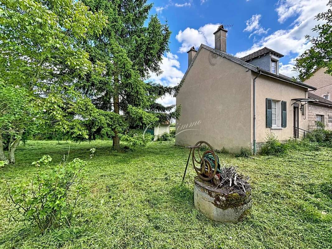 Maison à MANLAY