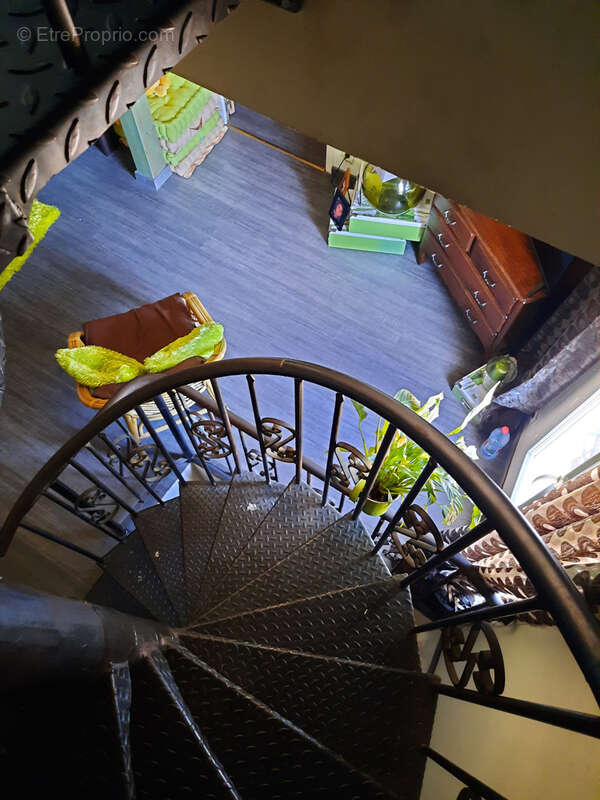 Maison à LA ROCHE-CHALAIS