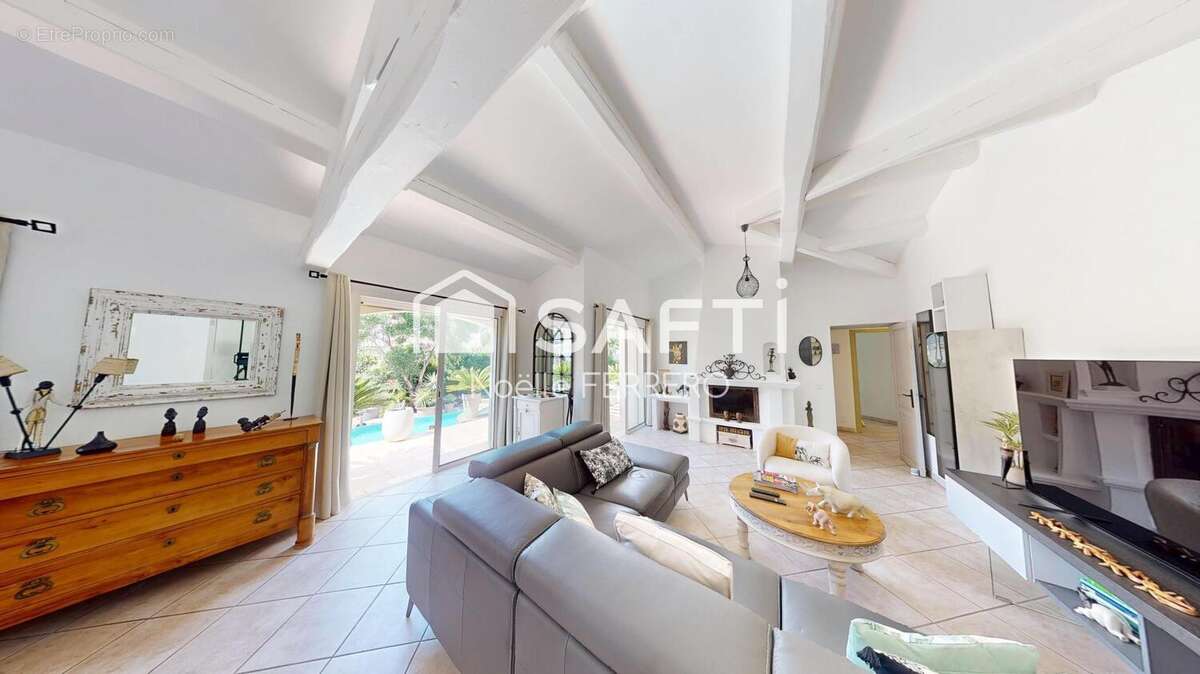 Photo 5 - Maison à FREJUS