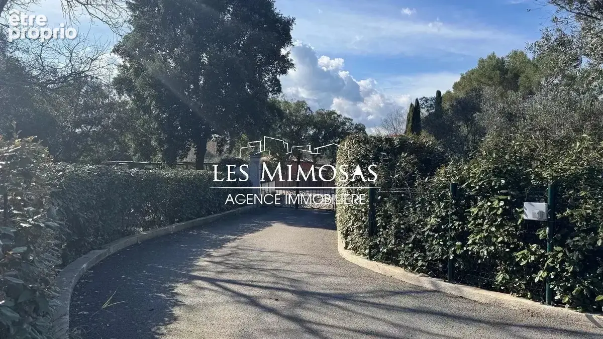 Villa contemporaine avec dépendances – vue sur le rocher de roquebrune - photo 32
