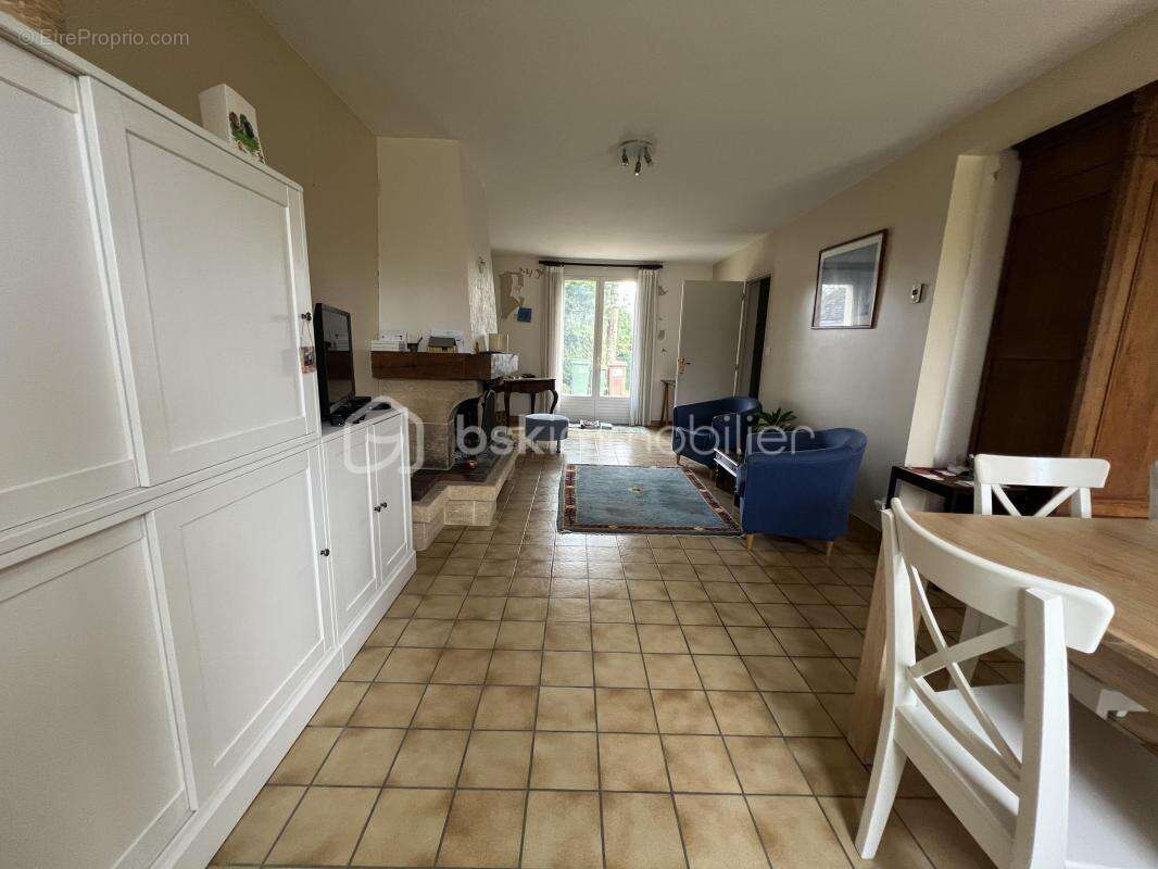 Maison de 115 m2 avec jardin de 1000m2 environ - photo 8