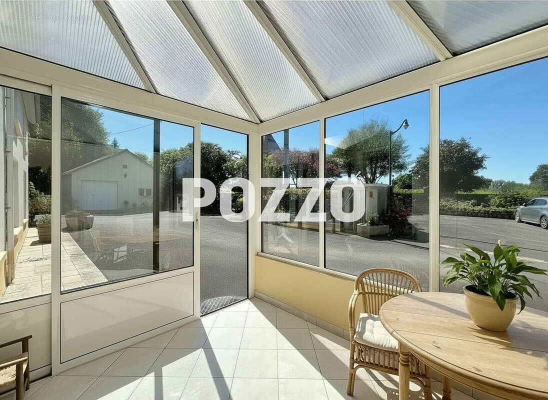 Maison Bricqueville Sur Mer (50290) 9 pièce(s) 180 m2 Terrain 18825 m² - photo 2
