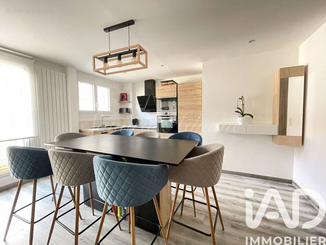Photo 2 - Appartement à RUEIL-MALMAISON
