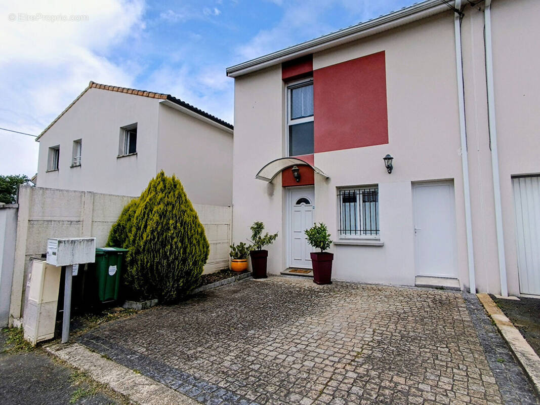 Maison à VILLENAVE-D'ORNON