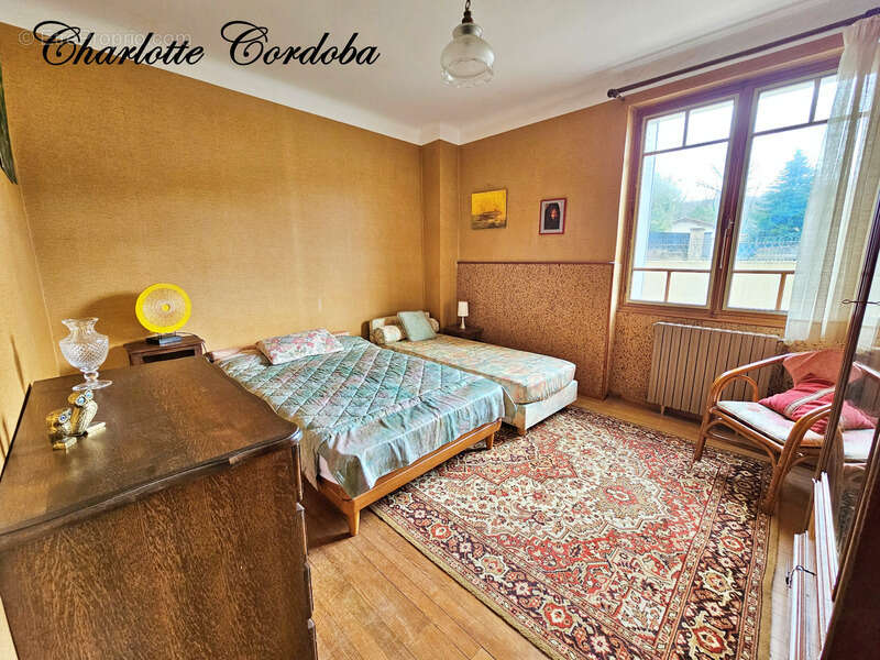 Maison à FEUGAROLLES