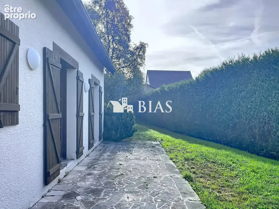 Maison 5 pièces 100 m² à vendre à Pont-Audemer (27500) - photo 4