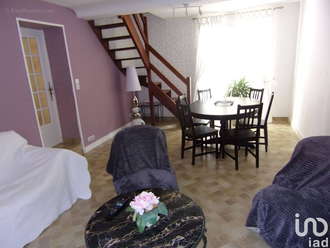 Photo 1 - Maison à PORT-EN-BESSIN-HUPPAIN