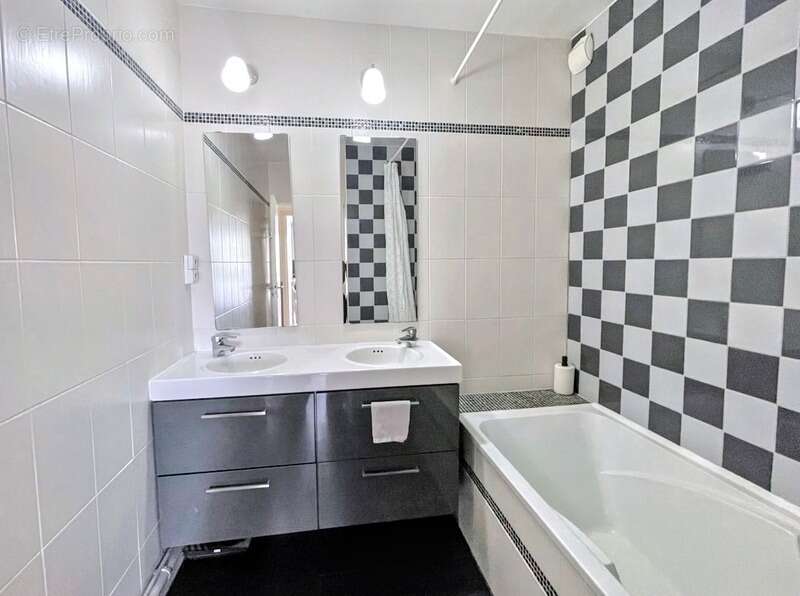 Appartement à PLAISIR