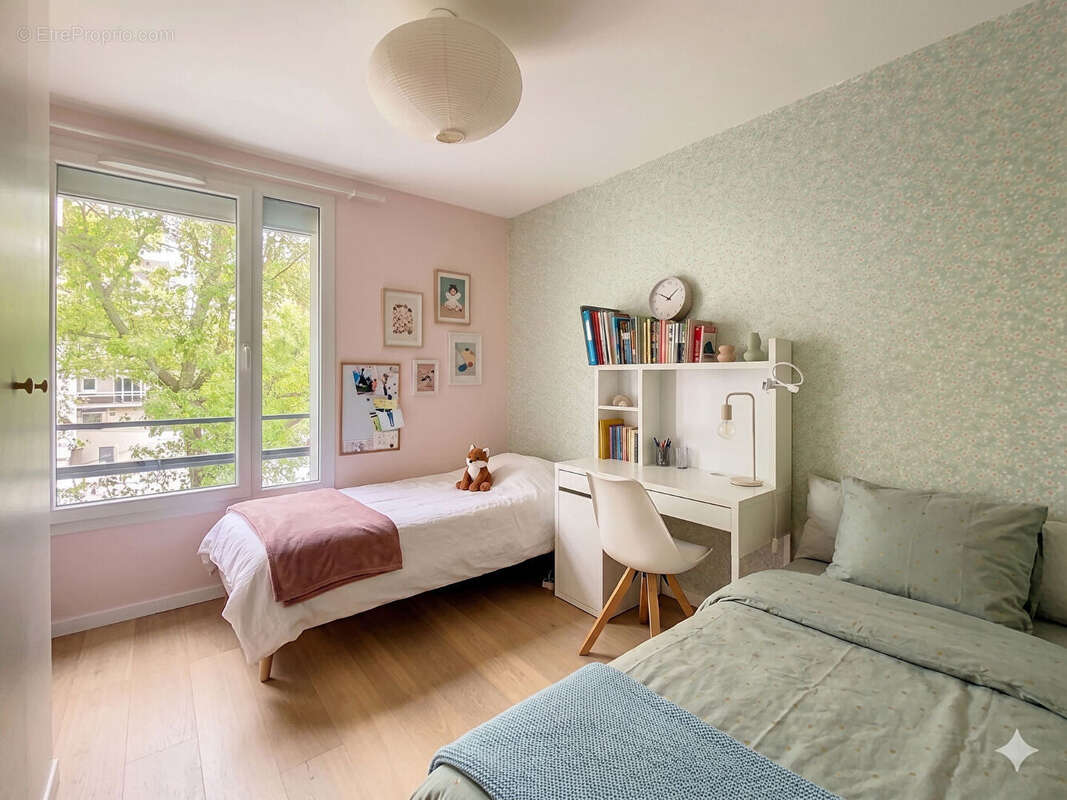 Appartement à SURESNES