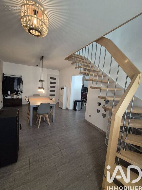 Photo 1 - Maison à DOUVAINE