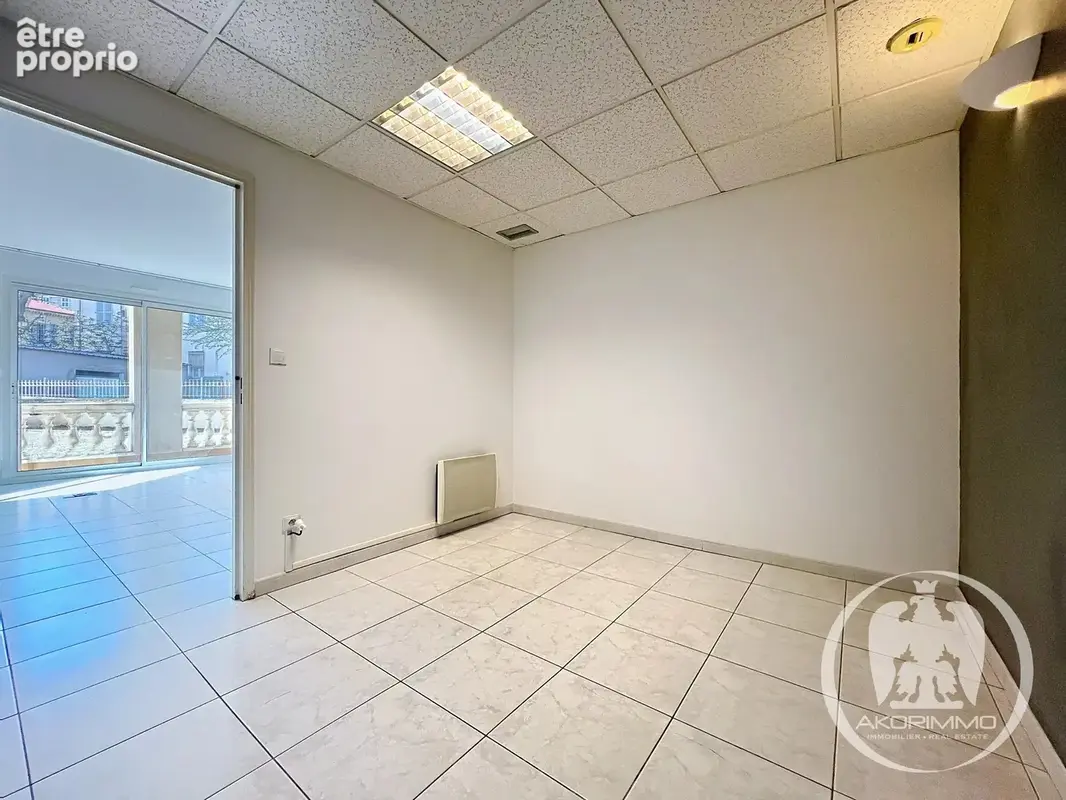 Local commercial - draguignan - 129m2 - belle opportunité - photo 12