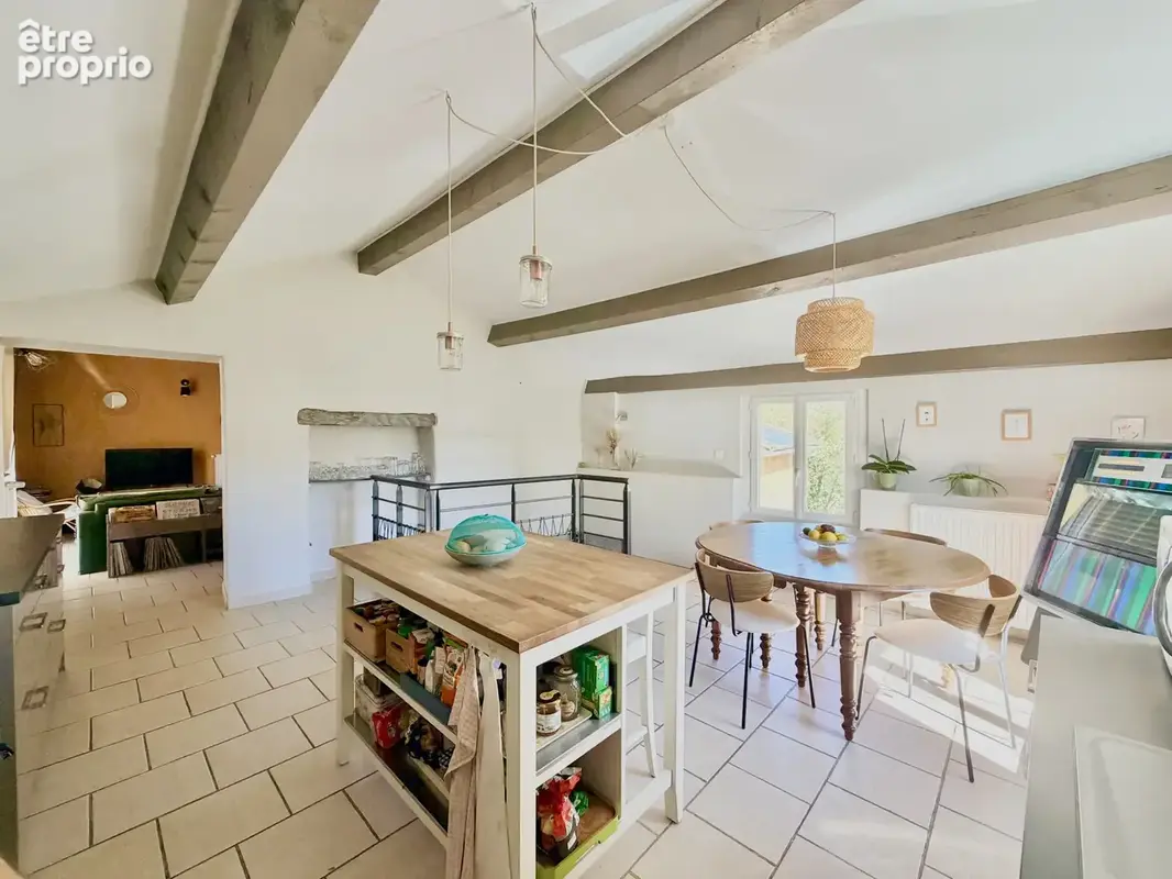 Maison Bully 110 m2 - 3 chambres, Piscine. - photo 9