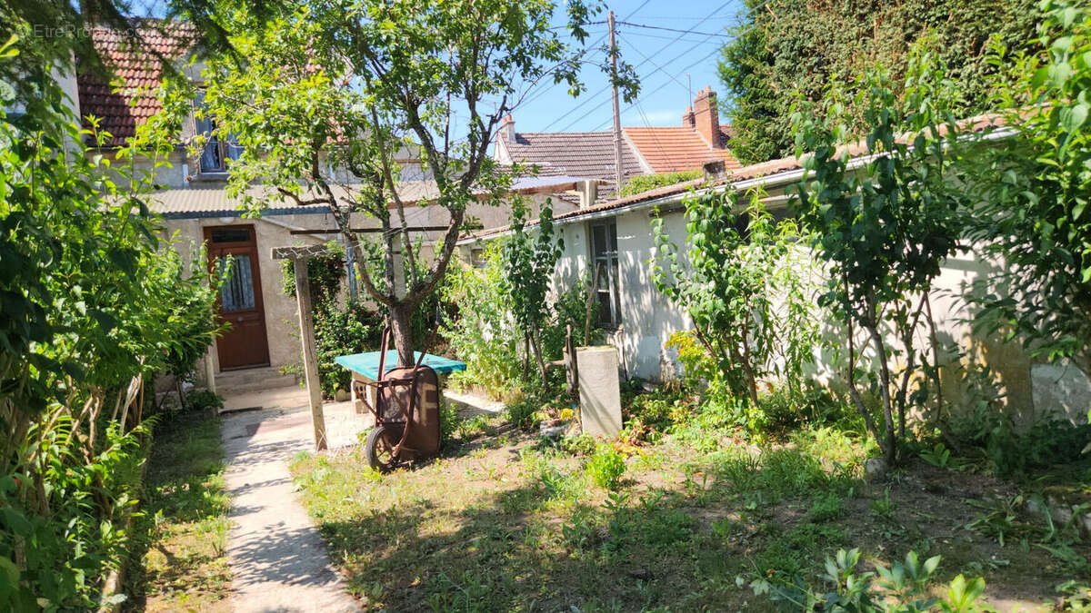 Maison à LA FERTE-SOUS-JOUARRE