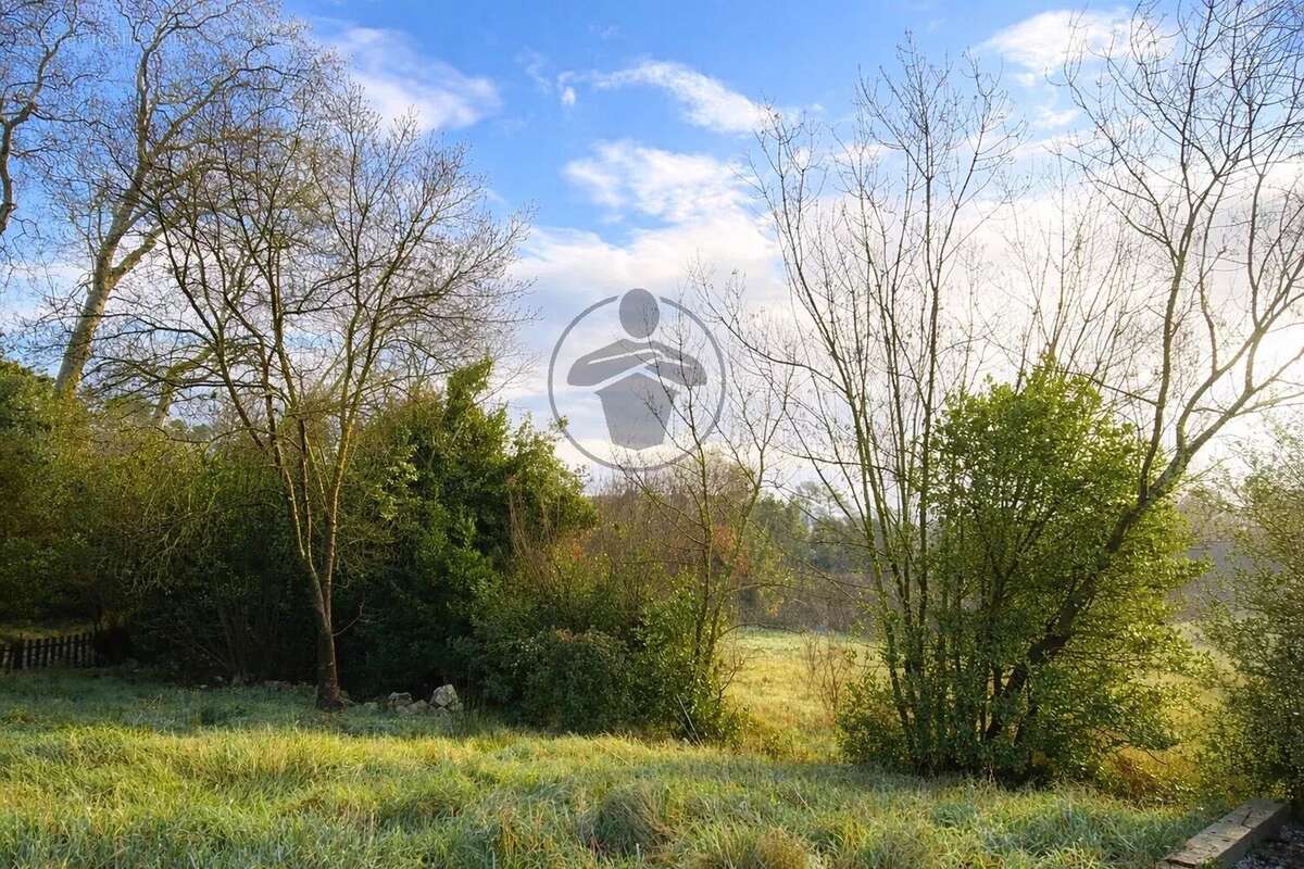 Terrain à ASSAS
