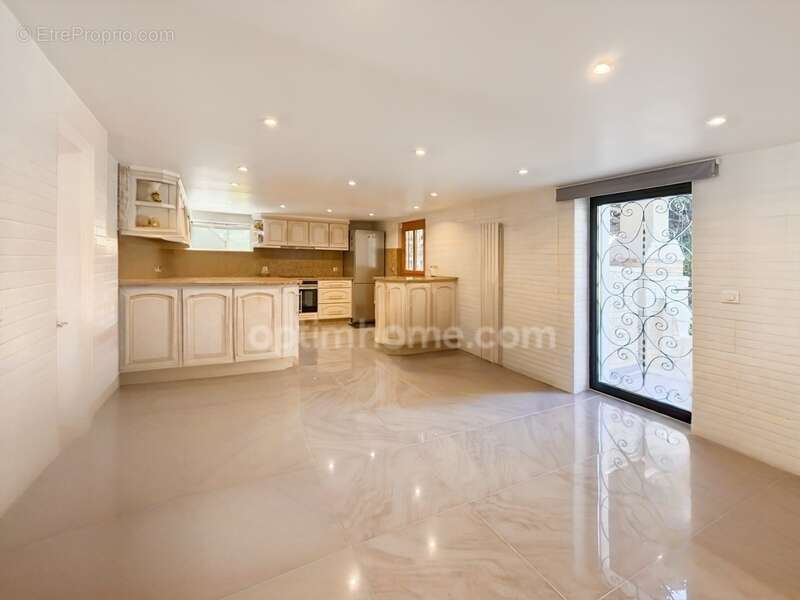 Maison à SAINT-PRIX