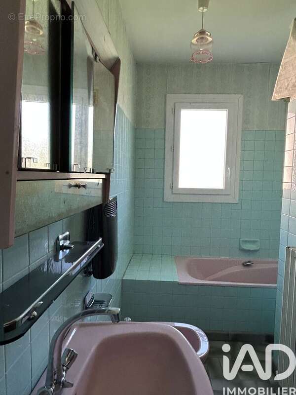 Photo 6 - Maison à CREUZIER-LE-VIEUX