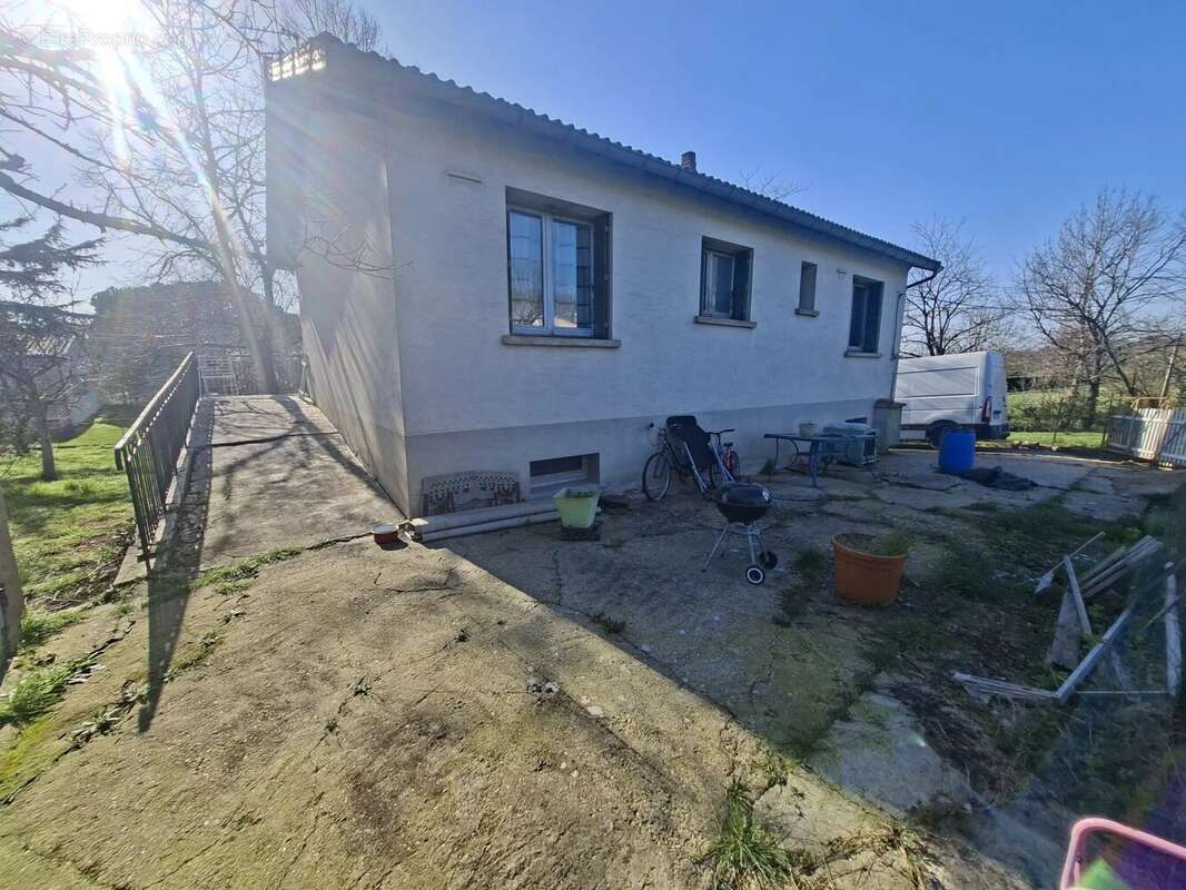 Maison à REALMONT