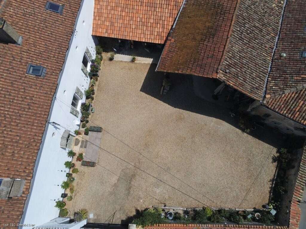 Élégante Demeure De Caractère En Pierre Avec Prestations Haut De Gamme Et Potentiel D’accueil - photo 34