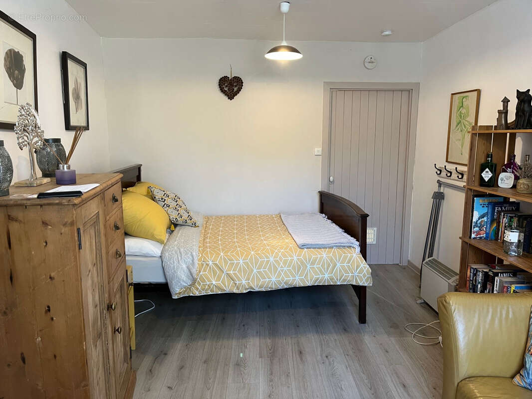 Maison à COUSSAC-BONNEVAL