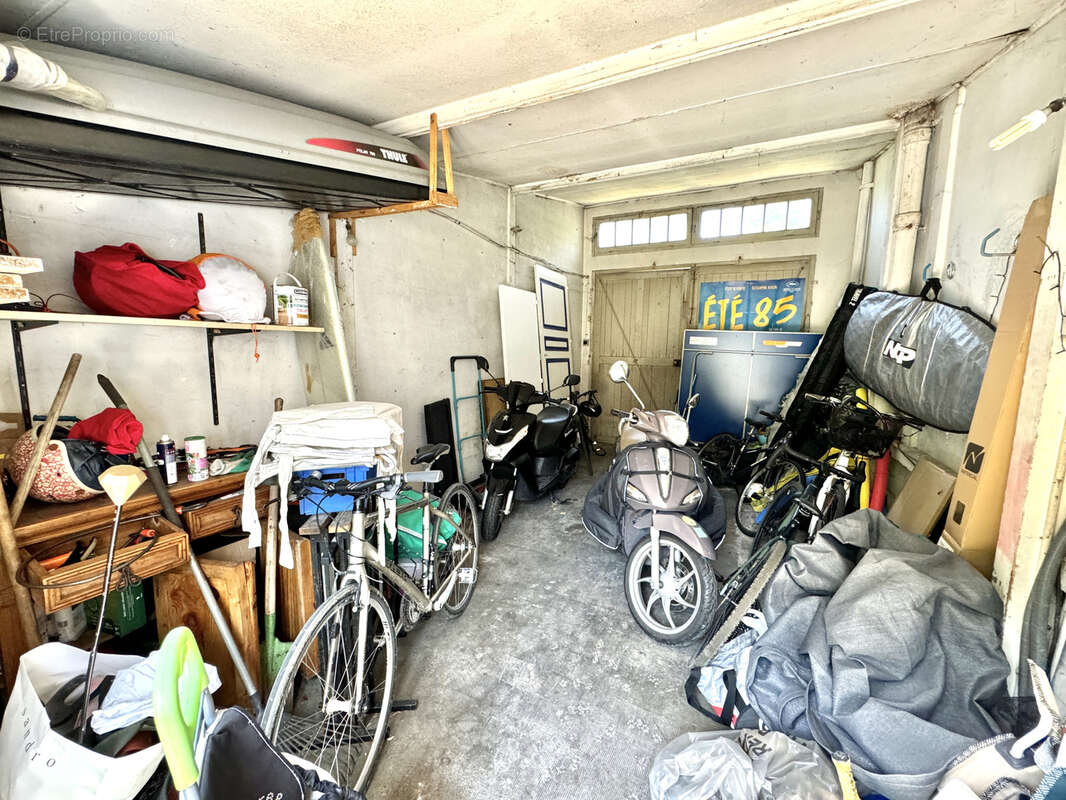 Appartement à CHARENTON-LE-PONT