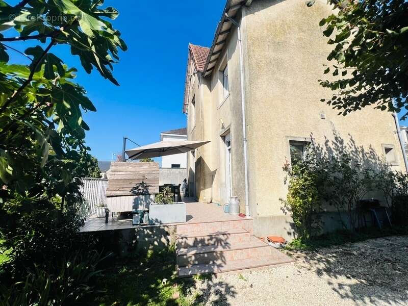 Maison à CHATELLERAULT