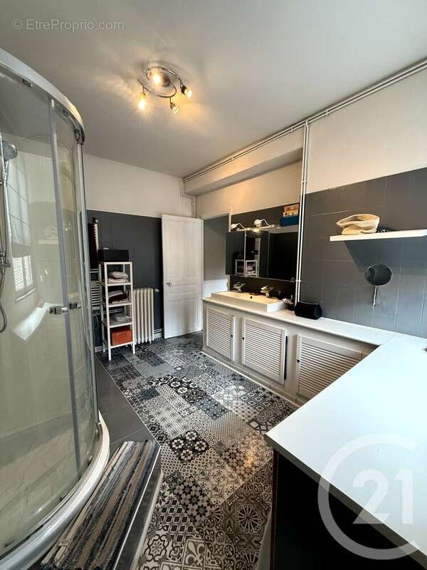 Maison à SAINT-QUENTIN