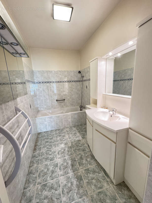 Appartement à MEYLAN
