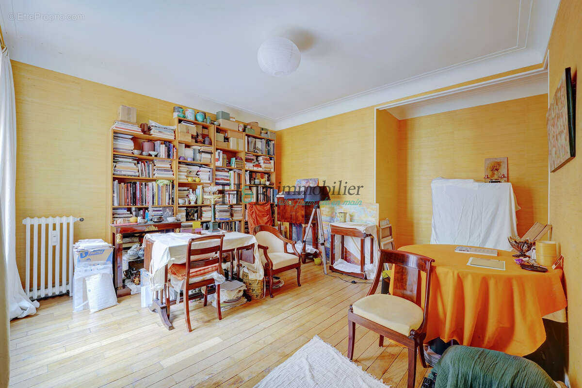 Appartement à PARIS-11E