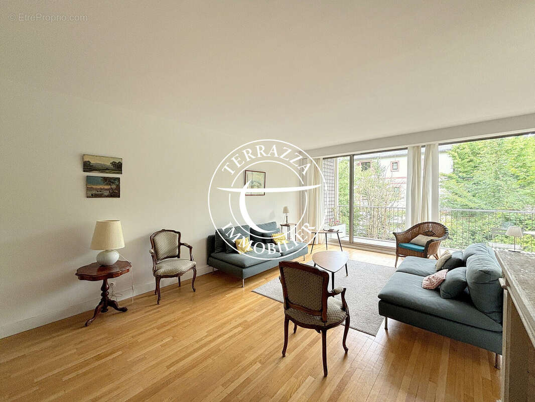 Appartement à LOUVECIENNES