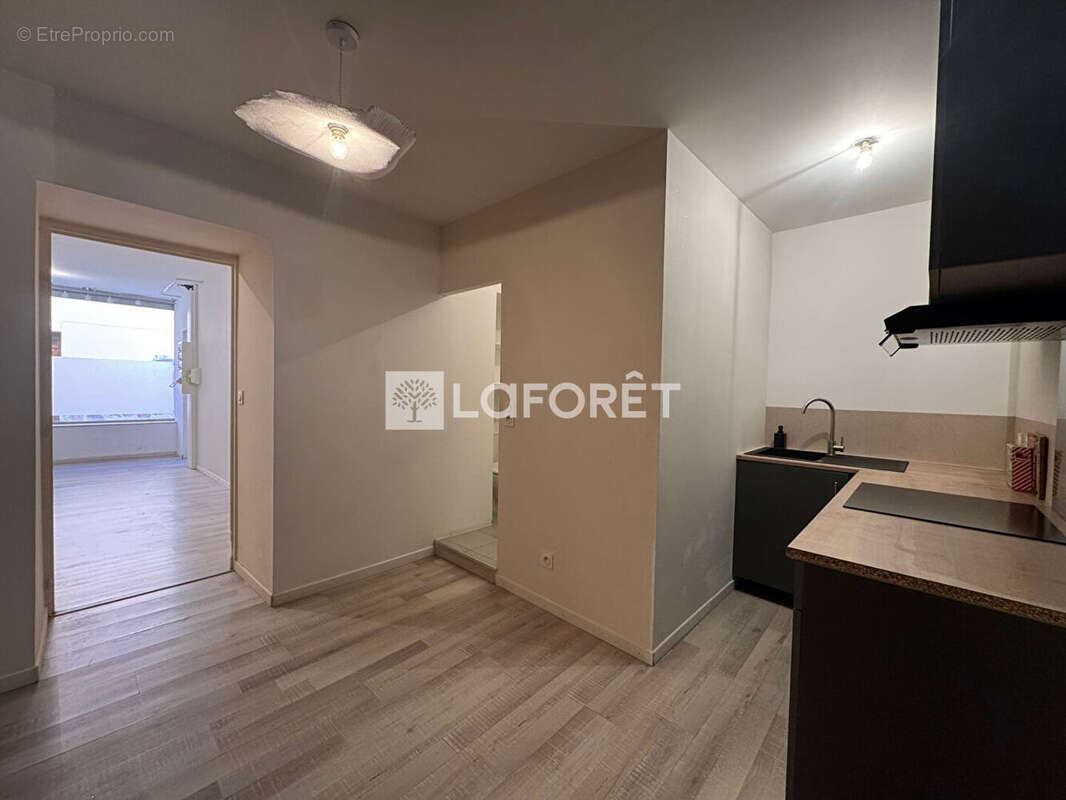 Appartement à PEZILLA-LA-RIVIERE