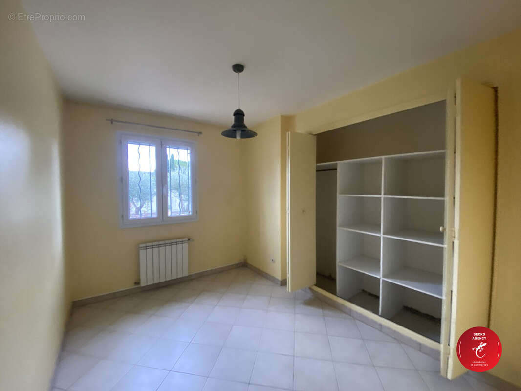 Chambre 1 - Maison à FIGANIERES