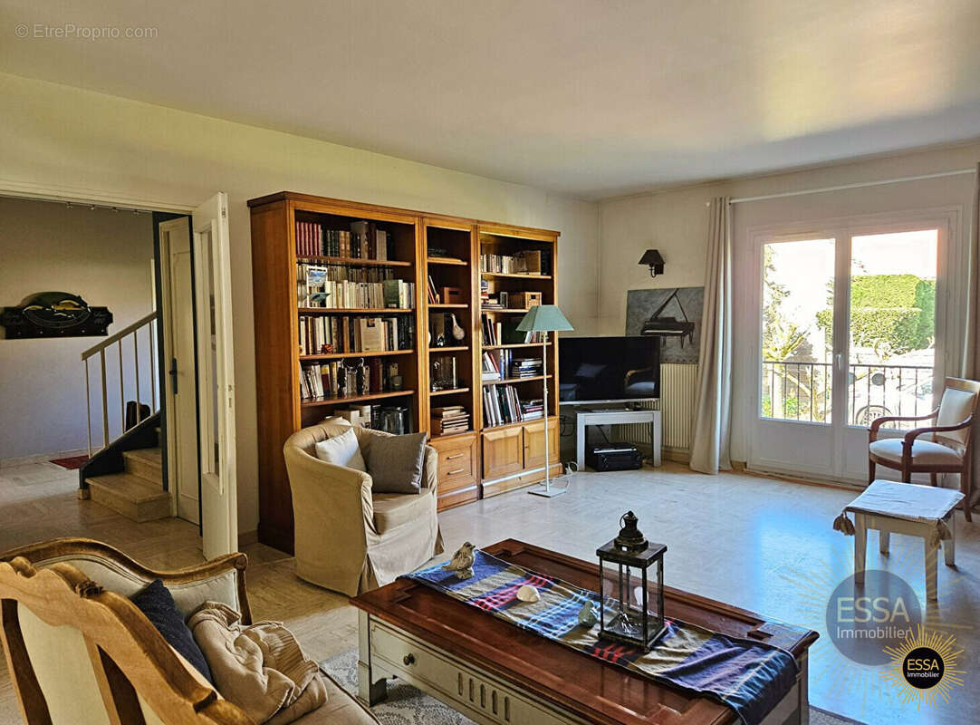 Maison à NOISY-LE-ROI