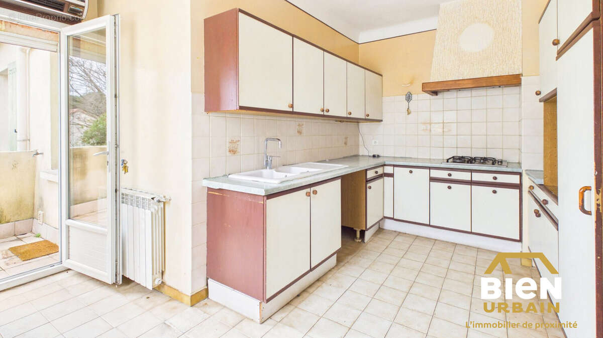 Appartement 117 m² à Garons  - photo 5