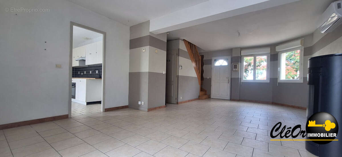 Maison 97 m² à Esbarres  - photo 5