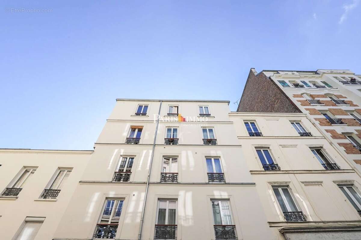 Appartement à PARIS-18E