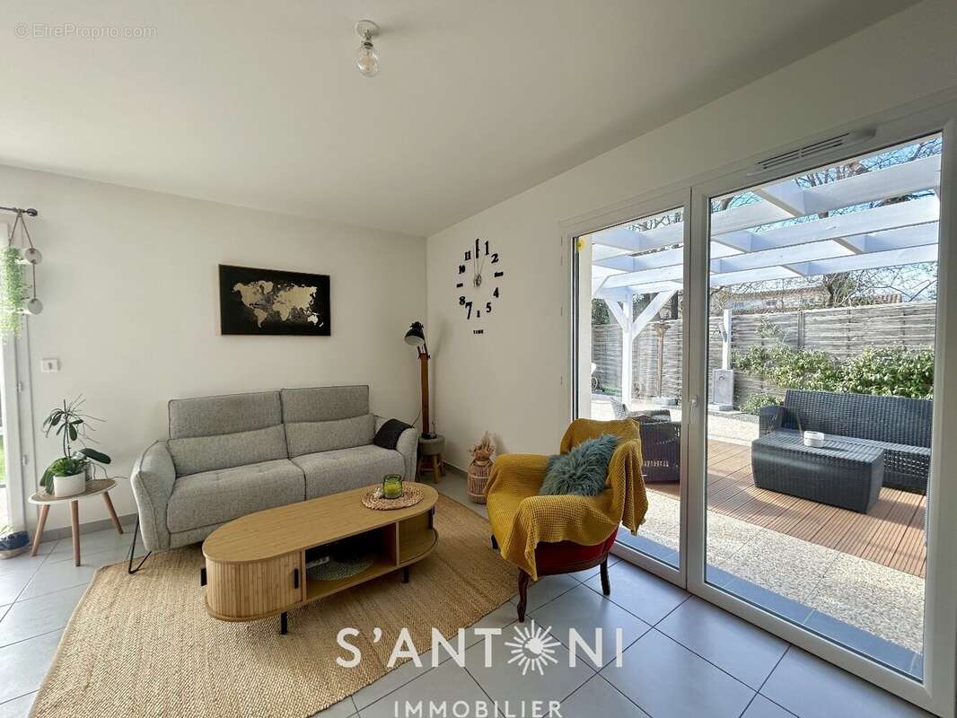 Maison à ESPONDEILHAN