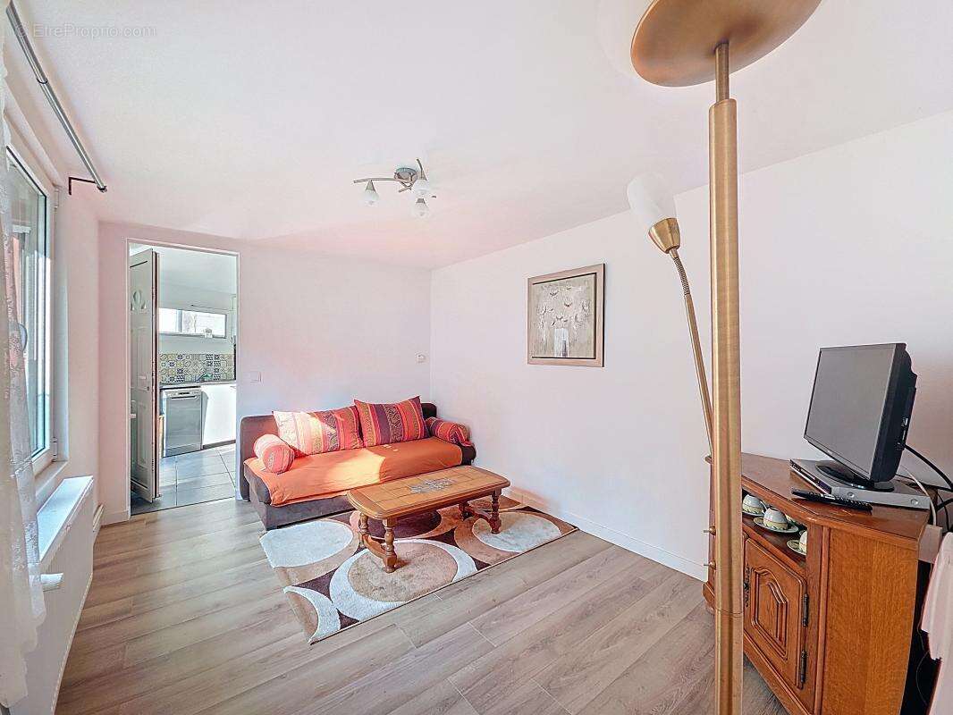 Maison à CHENNEVIERES-SUR-MARNE