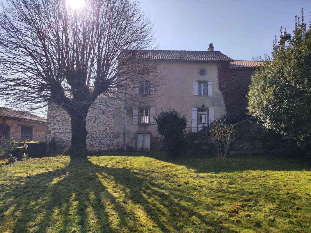 Maison à BUSSEROLLES