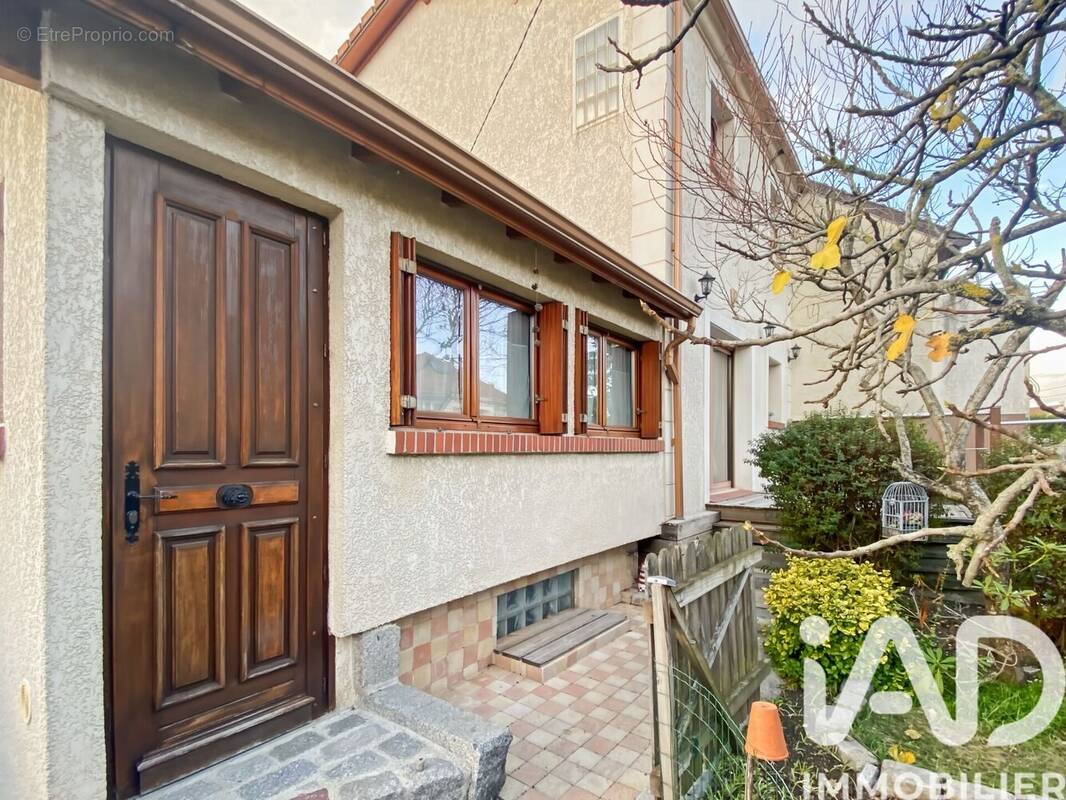 Photo 1 - Maison à BRUNOY