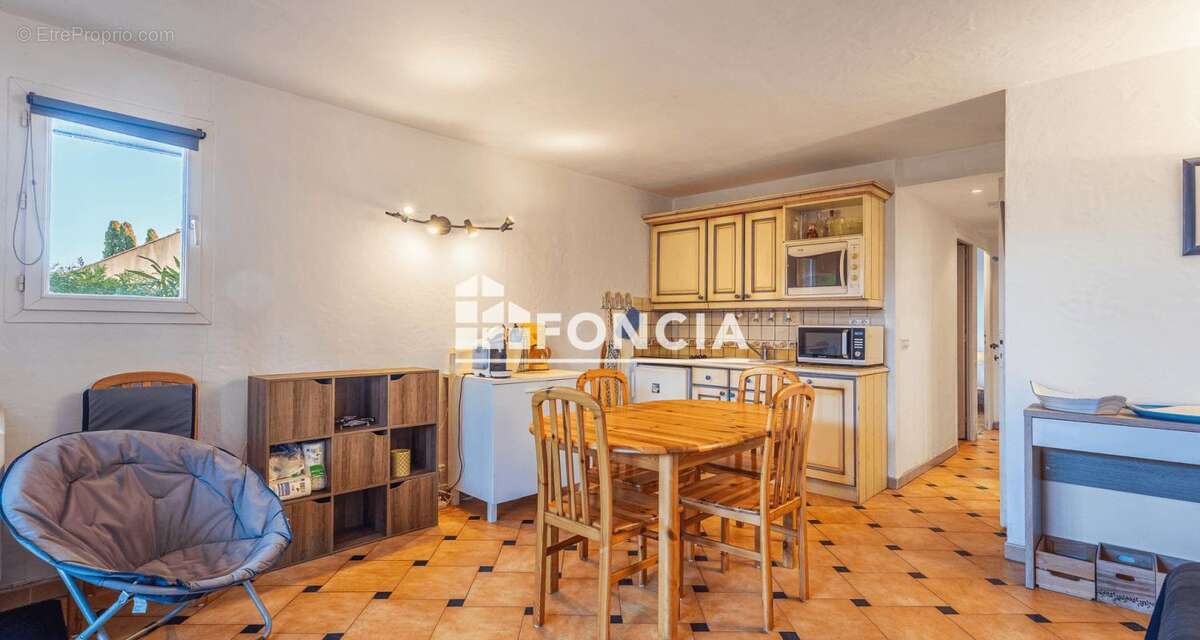 Appartement à LA CROIX-VALMER