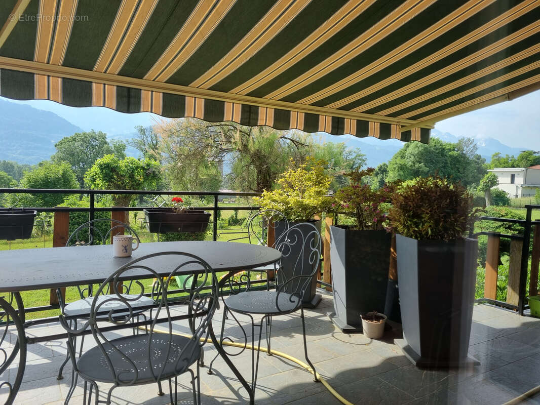 Maison à LA TERRASSE
