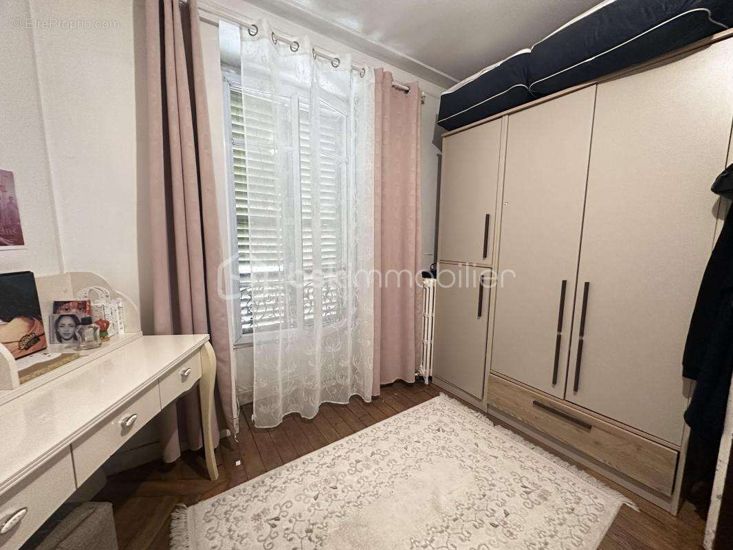 Appartement à CORBEIL-ESSONNES